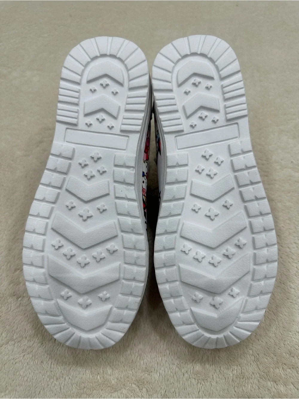 Girls White & Pink Fleece-Lined Slip-On Shoes Size 4.5